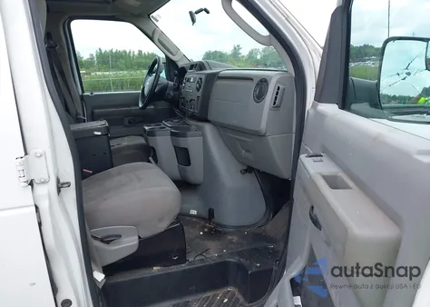 2011 Ford E-250 Commercial z USA, uszkodzony, nr VIN 1FTNE2EL4BDA70926